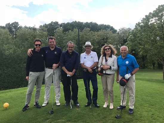 Foto di gruppo a Miglianico con Michel Platini