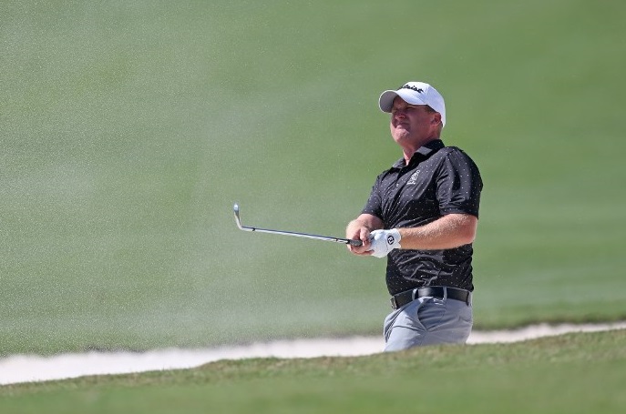 LAKEWOOD RANCH Ben DeArmond dopo il terzo colpo alla buca 9 del primo giro del LECOM Suncoast Classic (foto di Matt Sullivan/Getty Images/AFP)