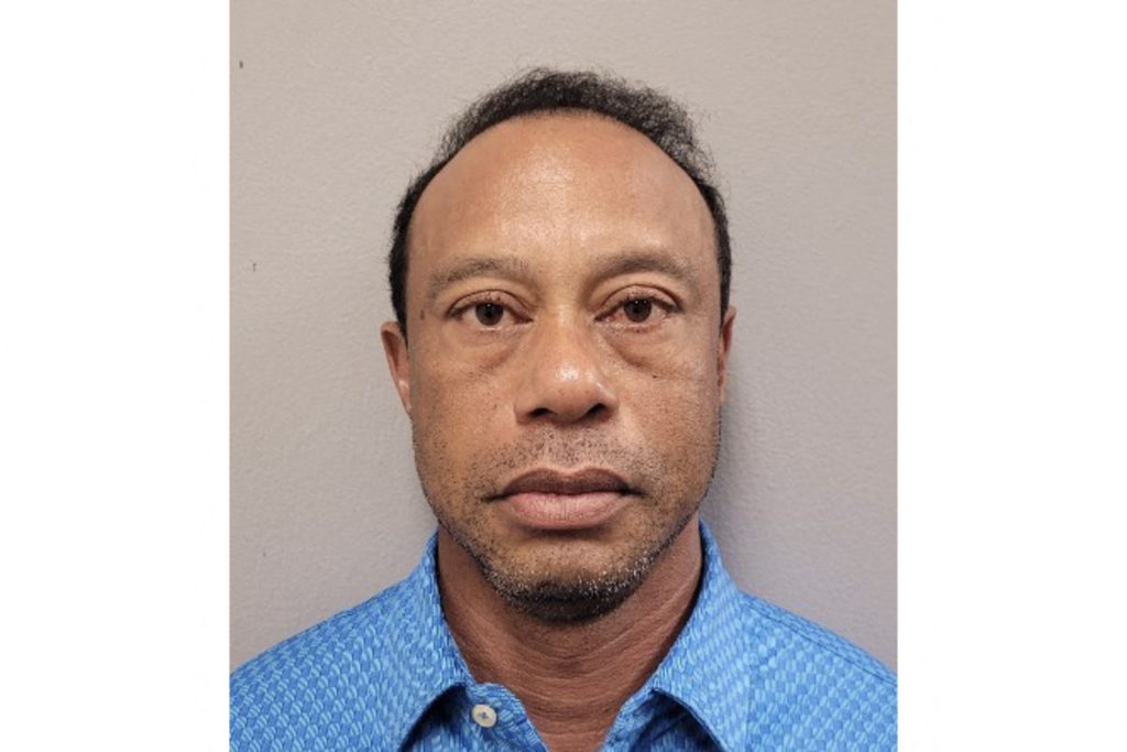 La foto di Tiger Woods arrestato diffusa dall'ufficio dello sceriffo della contea di Martin (foto di "AFP PHOTO / Martin County Sheriff's Office")