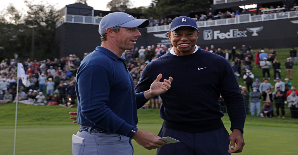 PACIFIC PALISADES Rory McIlroy e Tiger Woods al The Genesis Invitational (Foto di Harry How / Getty Images via AFP).