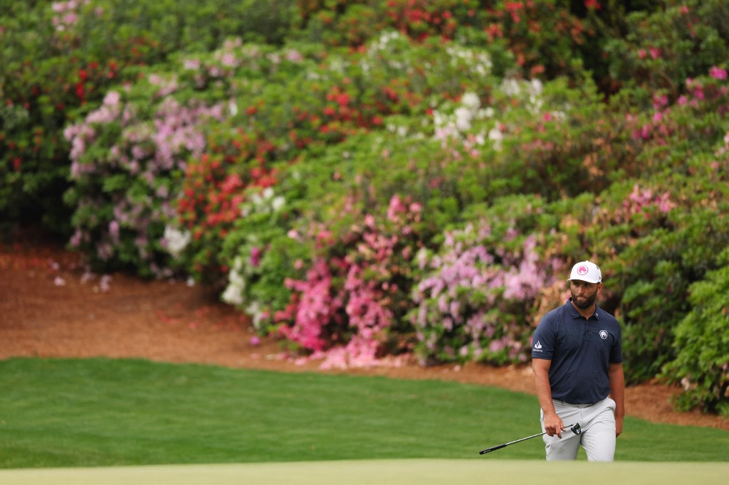 AUGUSTA - Jon Rahm nel giro di prova alla buca  13 (Foto di Andrew Redington / GETTY IMAGES NORTH AMERICA / Getty Images via AFP)  Masters 2024