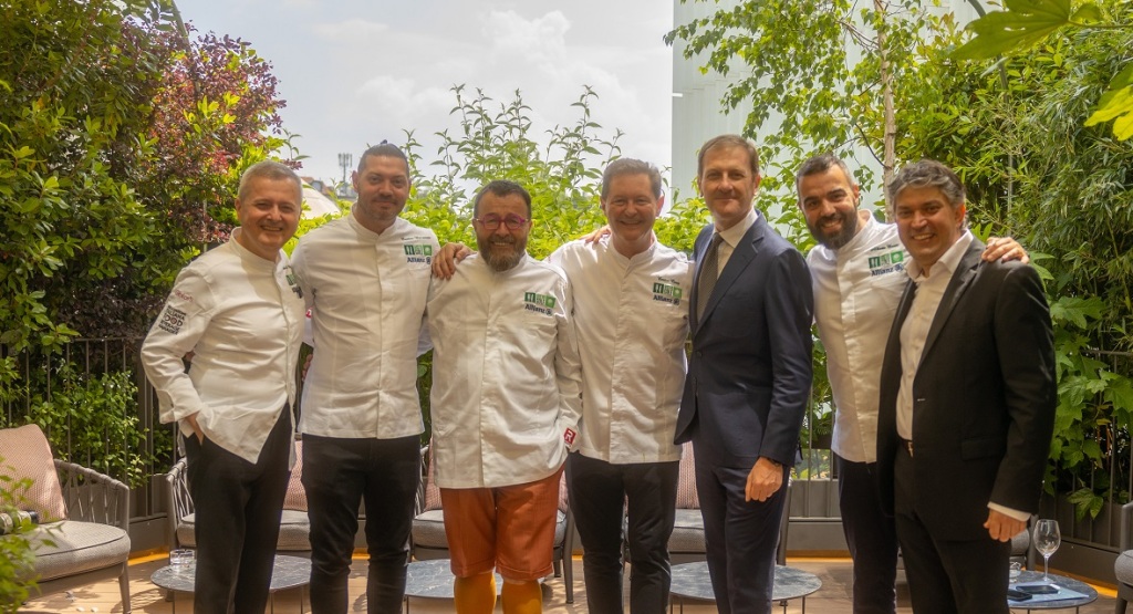 Gli chef e il main sponsor Allianz (Foto Aromi)