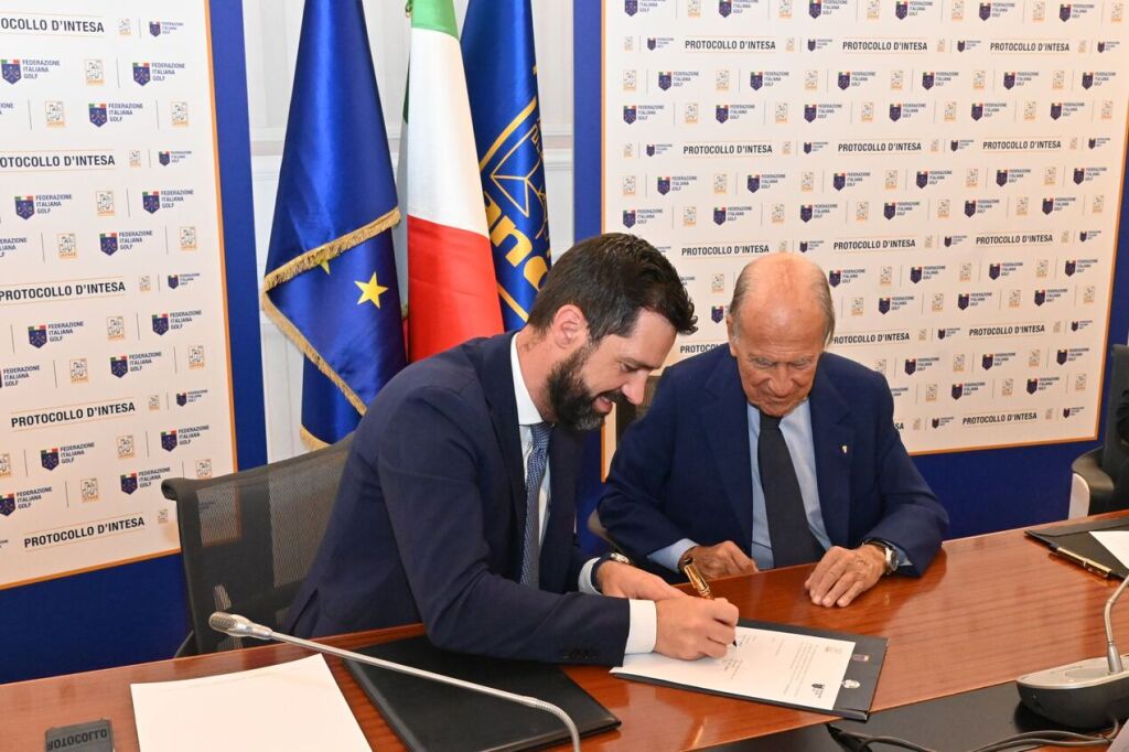 La firma del protocollo ANCI-Federgolf