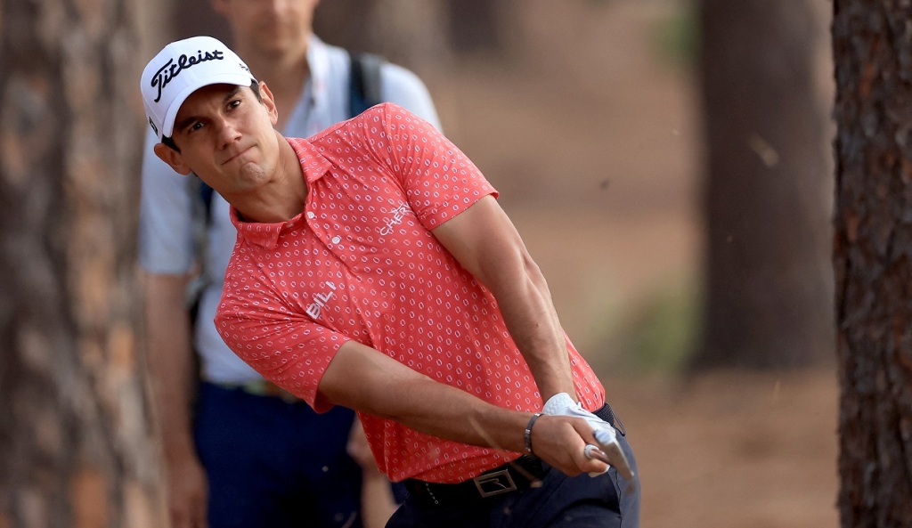 PINEHURST Matteo Manassero alla buca 10 del primo giro allo US Open 2024  (Foto di DAVID CANNON / David Cannon Collection / Getty Images via AFP)