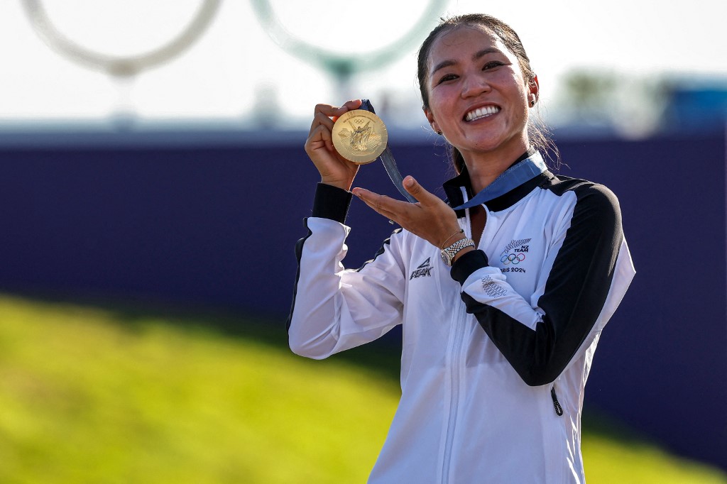  Lydia Ko sul podio felice e vincente (Foto di Pierre-Philippe MARCOU / AFP)