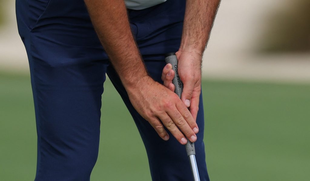 NASSAU, BAHAMAS  Scottie Scheffler sulla seconda buca all'Hero World Challenge 2024 (Foto di Kevin C. Cox / GETTY IMAGES NORTH AMERICA / Getty Images via AFP)