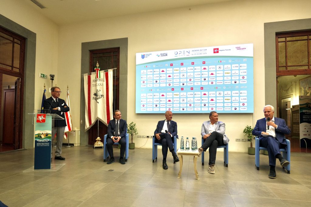 Da sinistra: Massimo De Luca, Alessandro Giacomini (Infront), Cristiano Cerchiai (Federgolf), Leonardo Marras (Assessore regionale al Turismo) e Eugenio Giani (Presidente Regione Toscana)